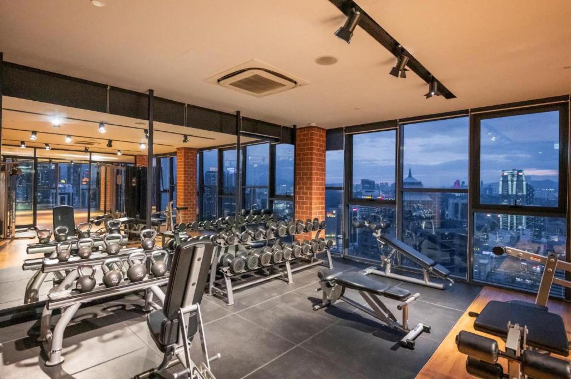 Ceylonz Suites Klcc By Staybliss Kuala Lumpur Bagian luar foto